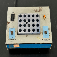 VWR Heat Block image 2